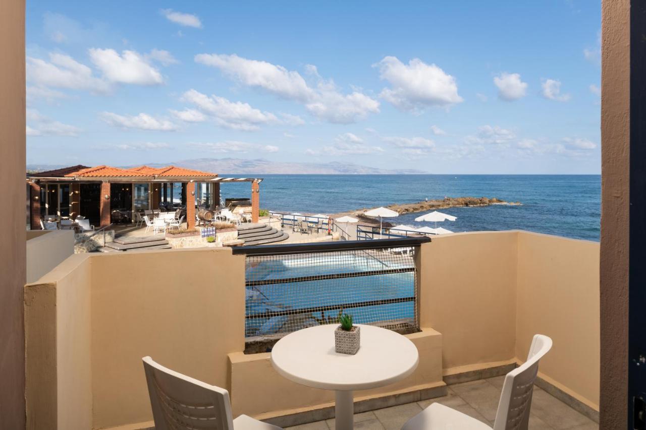 Hotel Haris On The Beach Agia Marina Exteriér fotografie