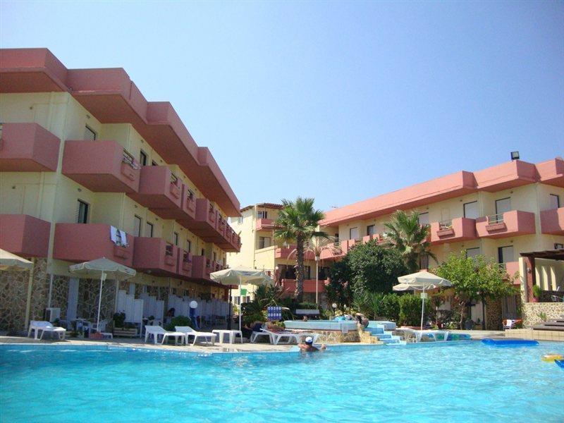 Hotel Haris On The Beach Agia Marina Exteriér fotografie